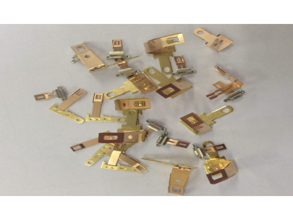 處理衝壓加工件毛刺的工具和方法
