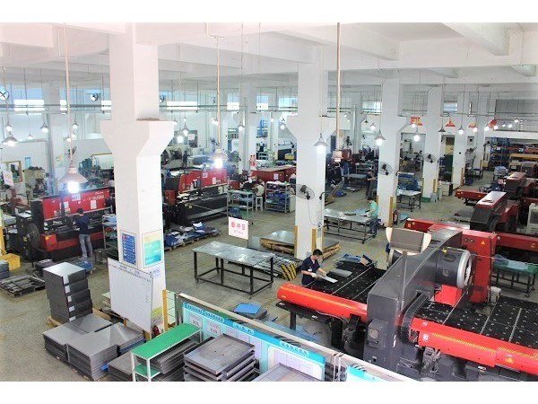 深圳鈑金衝壓加工現場是怎樣的？